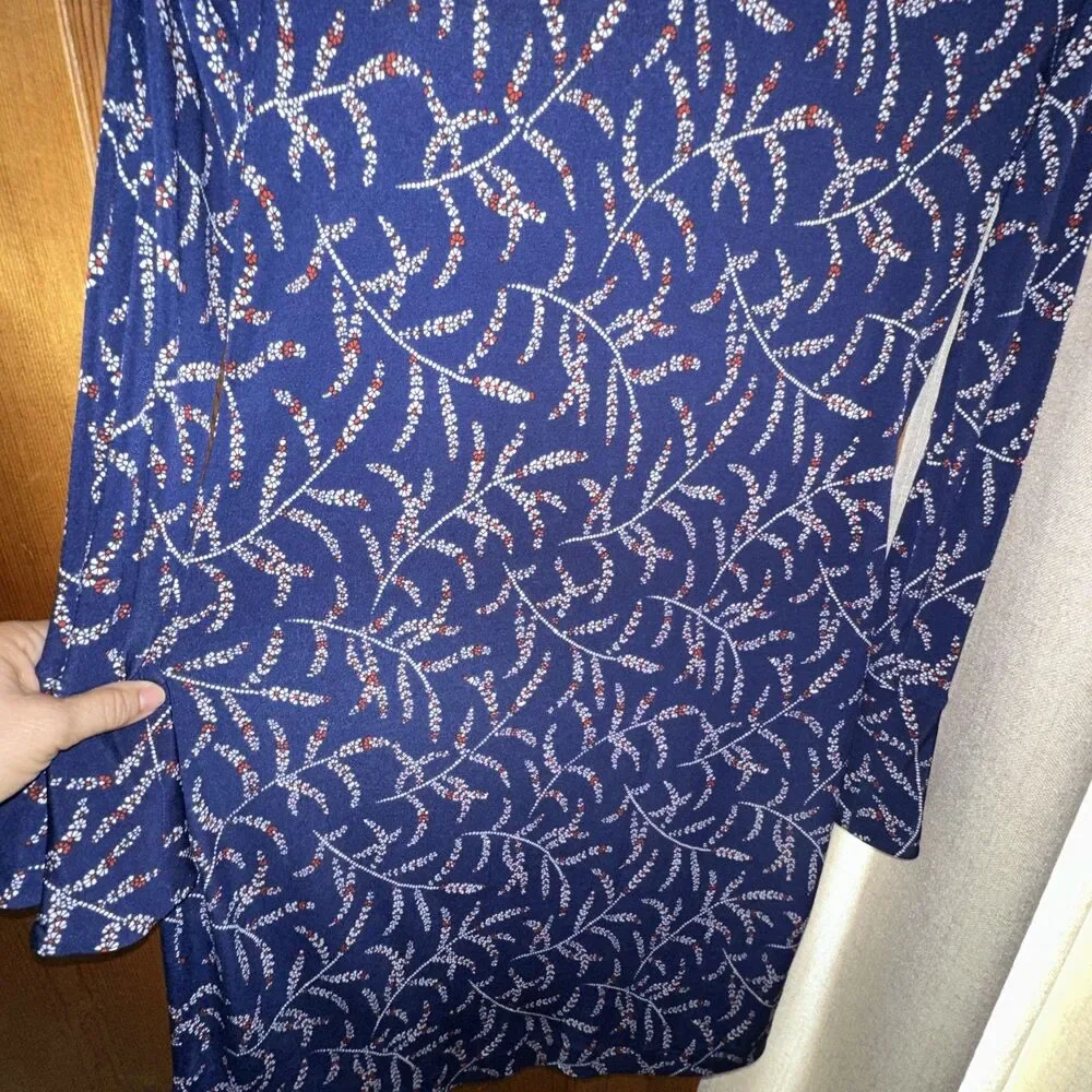 NWOT Michael Kors Long, Bell Sleeve dress Size M Navy Blue w White & Red
